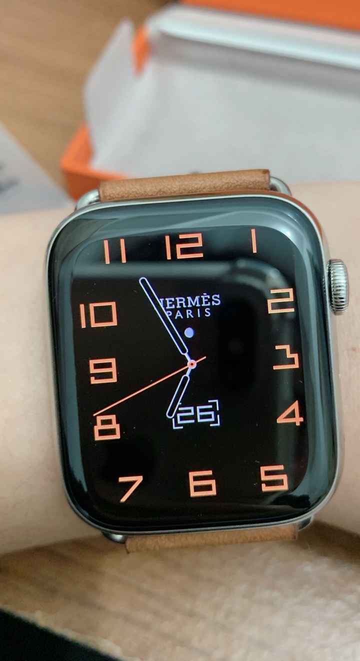 Apple Watch 4 HERMÈS 44mm 小牛皮革 不專業開箱
