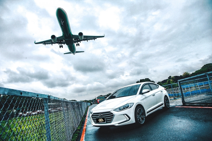 Hyundai Super Elantra 1.6汽油 開箱(新增一年變化)