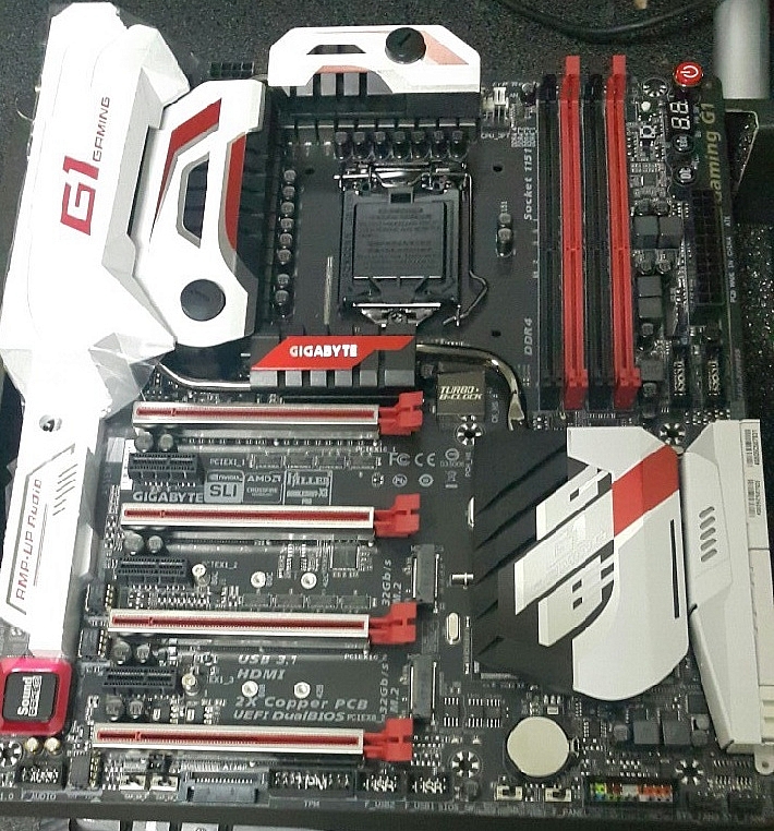 GIGA Z170X GAMING G1+I9 CORE 9900K