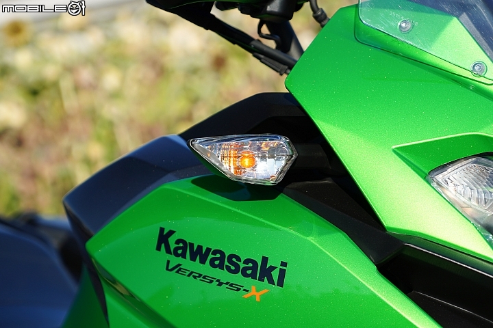 Kawasaki Versys-X 300 Tourer 配備滿載的越野旅行者