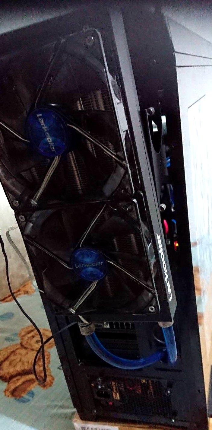 ROG STRIX Z390-F GAMING 9900K +水冷 分享