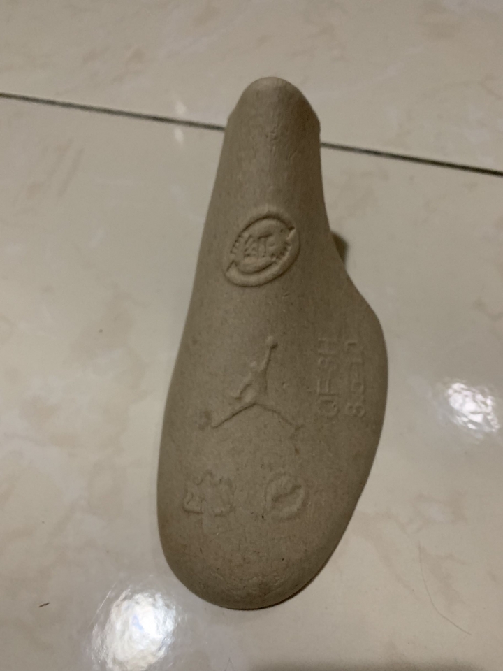 能否幫忙驗鞋，jordan 3冰底全白