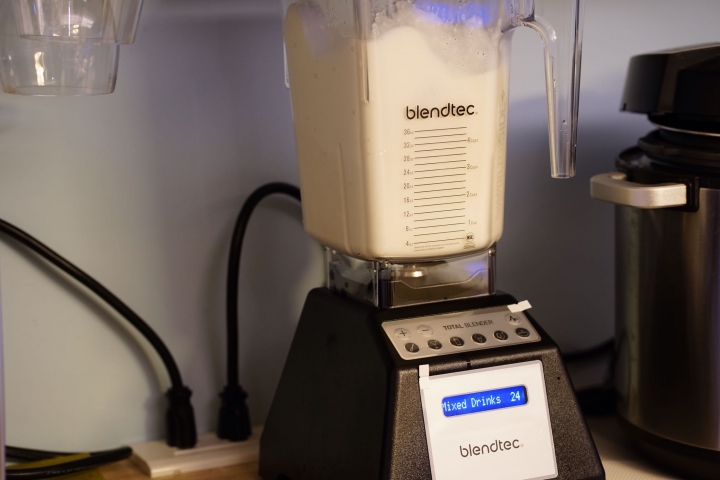 食物調理機-美國blendtec es3開箱 與台灣es3 ez600比較