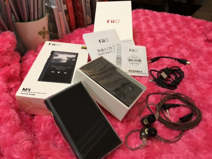 Fiio M9 Hi-Fi 無損音質高解析音樂播放器，支援2.5mm平衡輸出及藍牙傳輸
