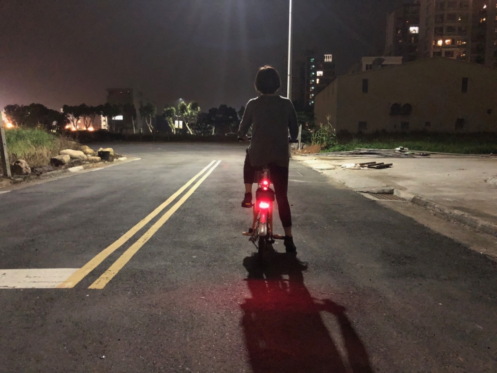 全新BikeSpark BKS-G3 自動感應尾燈 自動啓閉 煞車警示 10LEDs, USB充電 35流明