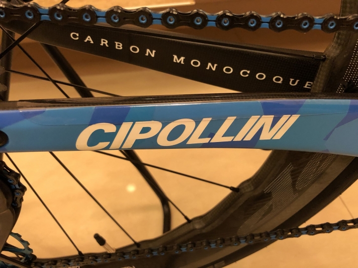 藍迷彩的Cipollini NK1K