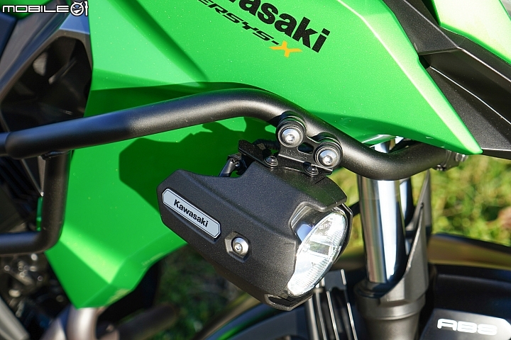 Kawasaki Versys-X 300 Tourer 配備滿載的越野旅行者