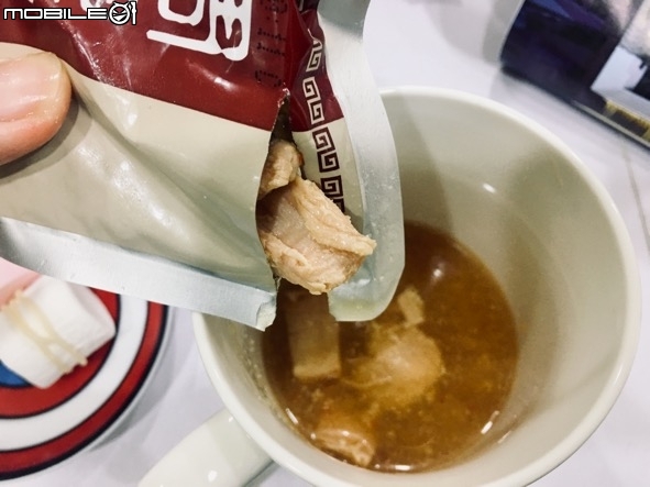 人人都可以的辦公室午茶時光 Feat泡麵聖代✿