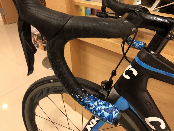 藍迷彩的Cipollini NK1K