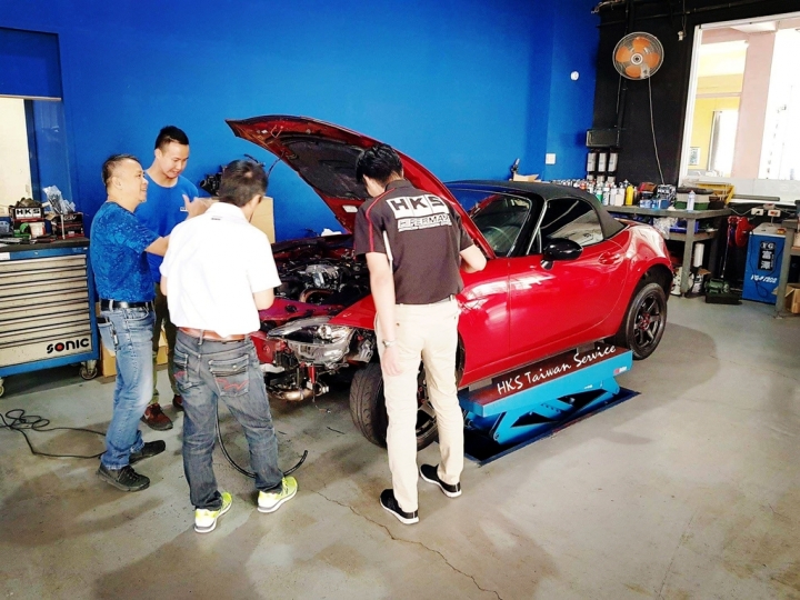 0-100實測5.47秒！Mazda MX-5 HKS機械增壓改裝開箱實測