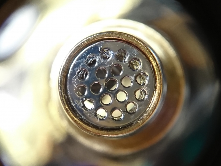 不一樣的KZ，ZSN圈鐵耳機開箱