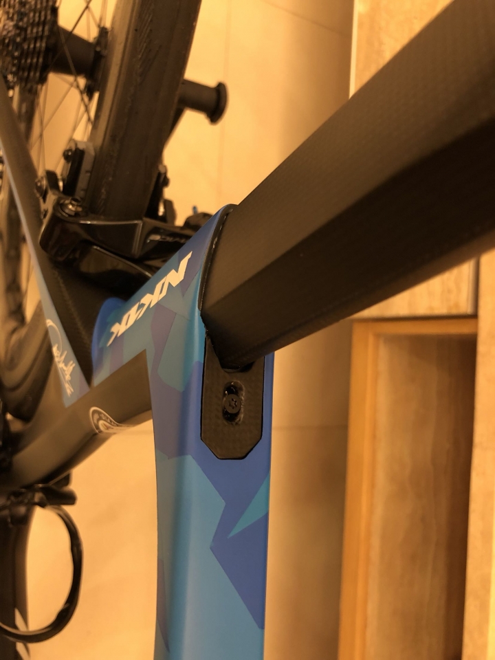 藍迷彩的Cipollini NK1K