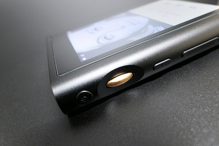 [開箱評測]FiiO M9 Hi-Fi無損級高解析音樂播放器～支援2.5mm平衡輸出！USB DAC！搭載Wi-Fi功能！