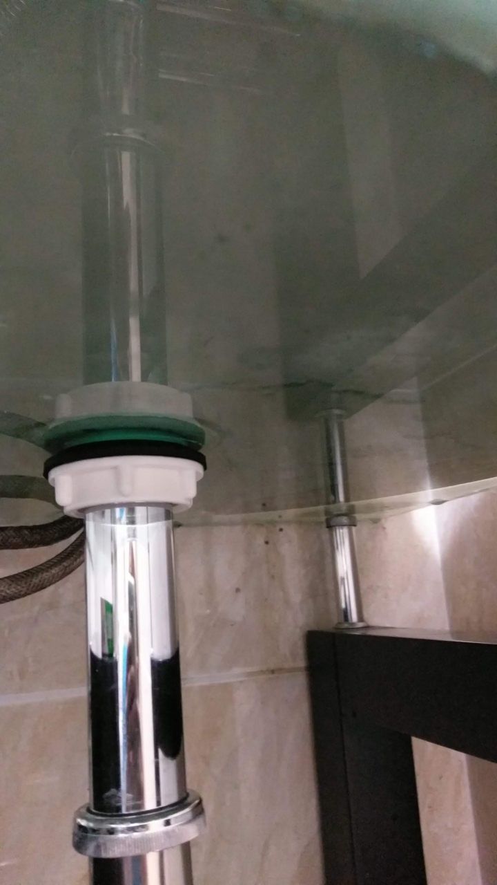 面盆落水頭漏水原因