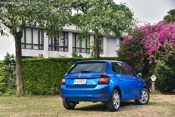 Skoda Fabia 1.0 TSI小改款試駕 加配備還降價、戰力非同小可！