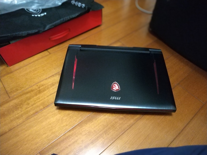 想買GT75VR 7RE-207TW(補照片)
