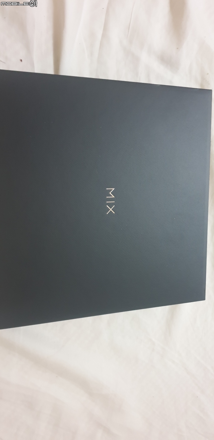 小米 mix3. 开箱
