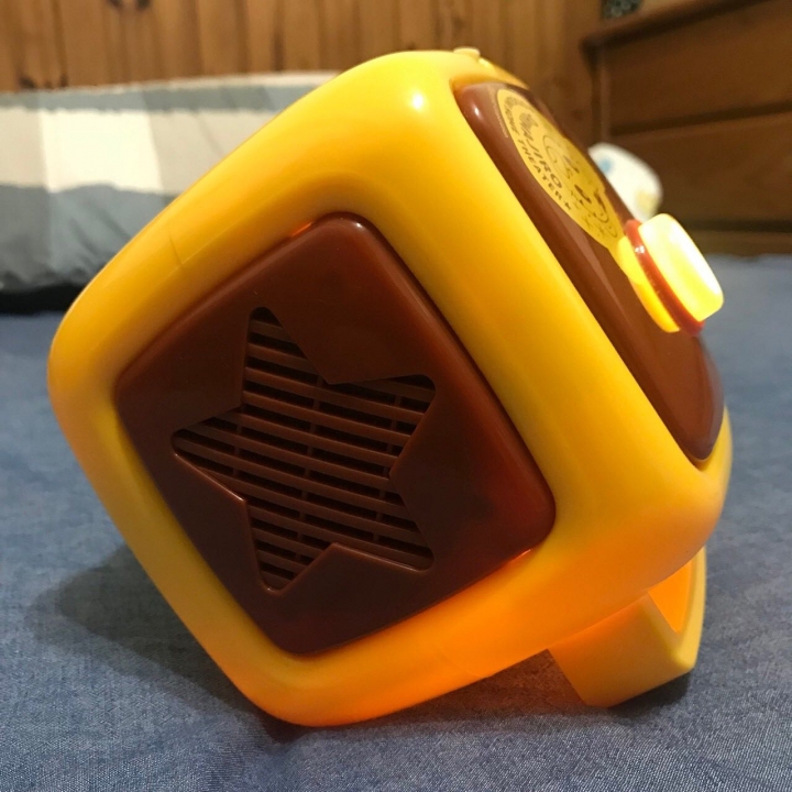 [開箱] 虎爺駕到! 哄睡嬰兒神器-TAKARA TOMY巧虎家庭劇院