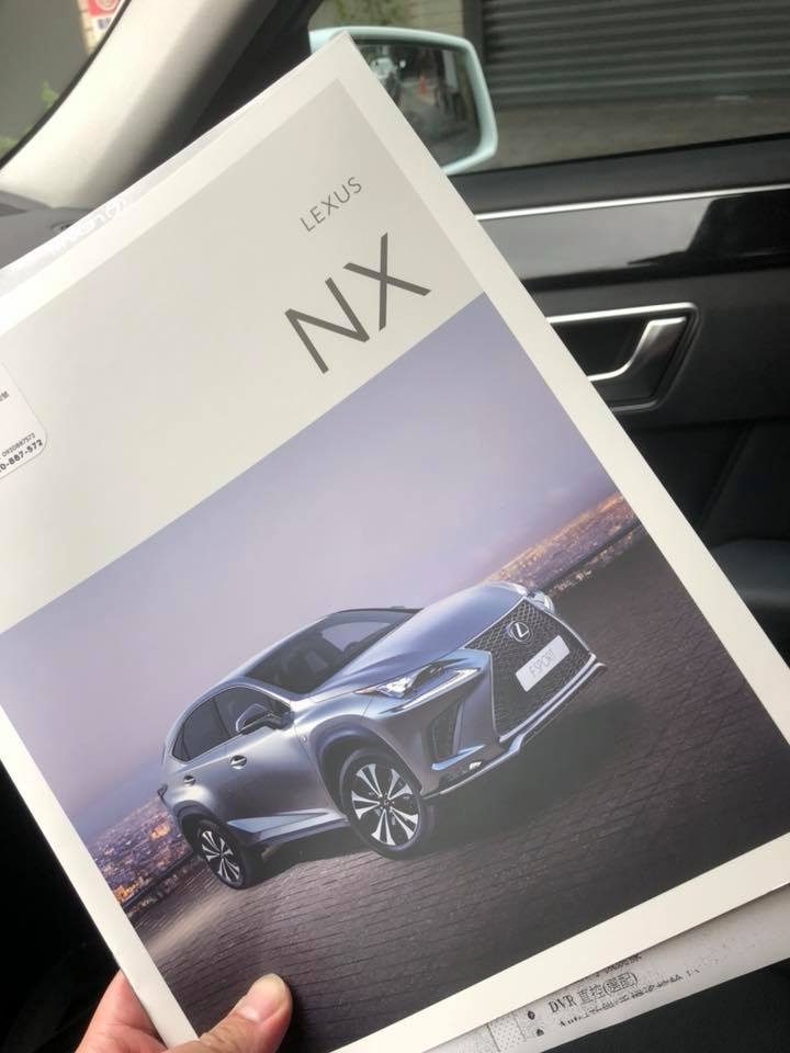 本魯歷經11種廠牌14種款式的賞車及買車之旅