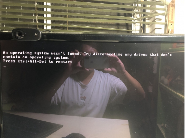 求救～重開機後無法進入WIN 10(已解決）