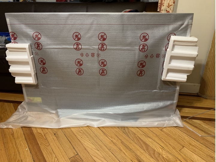 簡單開箱人生第一台oled, 55吋 lg e8