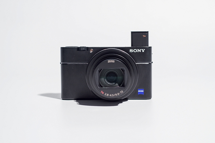 [ 開箱 ] 濃縮視野的菁華 Sony RX100m6