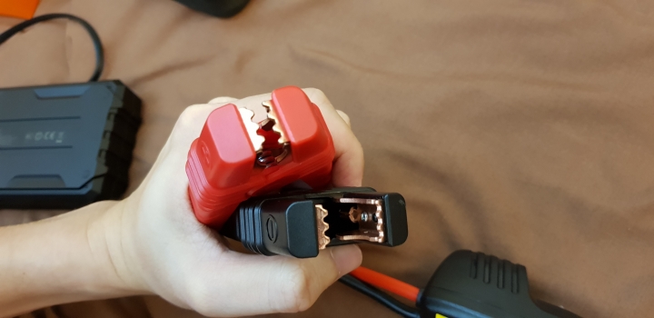 台灣首發  ROAV Jump Starter Pro 救車行動電源 anker副牌