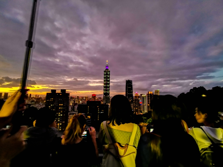 帶Mate 20 pro輕旅行去，台東->台北(大量夜景實拍)