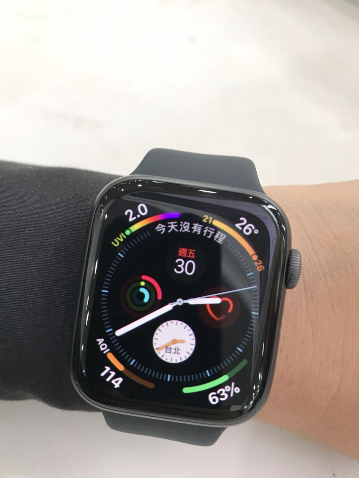 apple watch4 44mm series 微開箱
