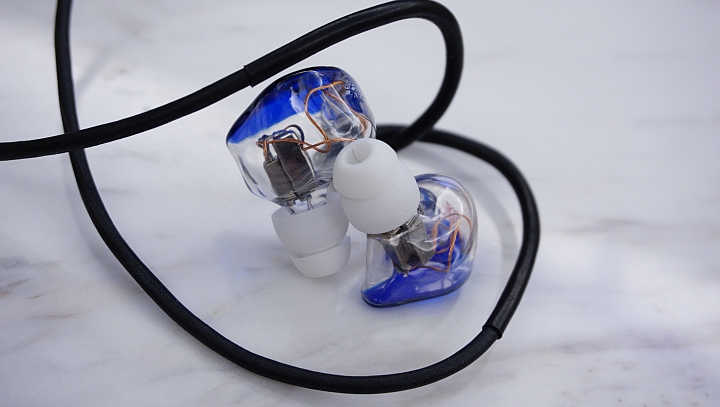 [心得] morear 客製化耳機 試聽與簡易製作流程介紹