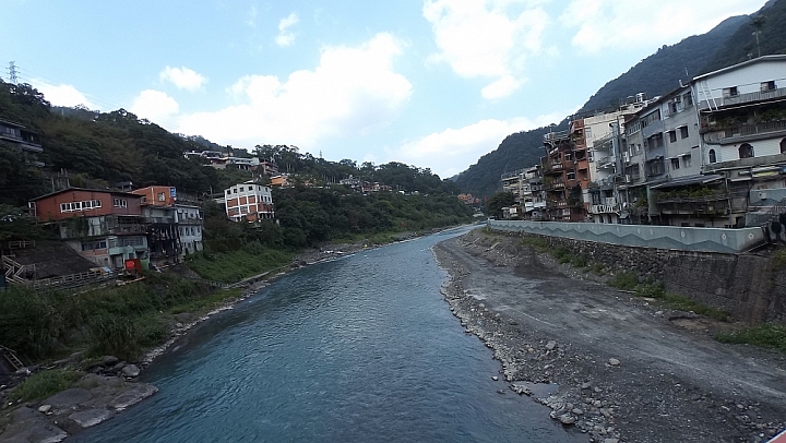烏來雲仙輕旅遊