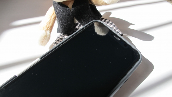 【開箱】Moshi Capto for iPhone XR 指環支架織帶保護殼 (時尚保護獎)