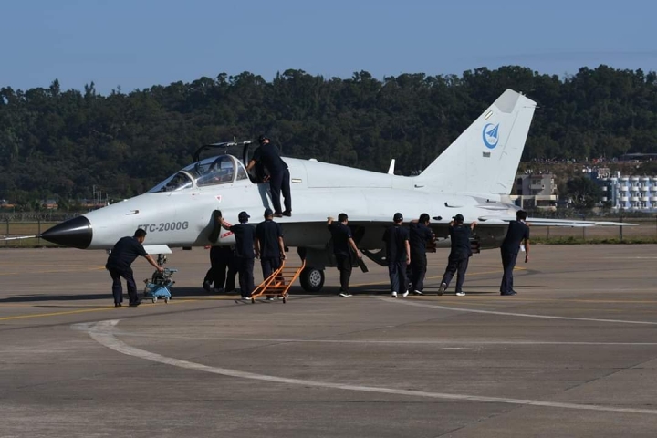 巴基斯坦空軍承認JF17梟龍戰機優秀於其F16A/B戰機