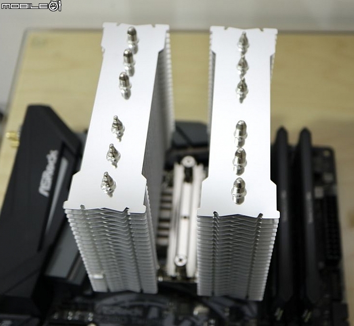 [開箱] 小體積120雙塔扇Scythe鐮刀SCFM-1100風魔