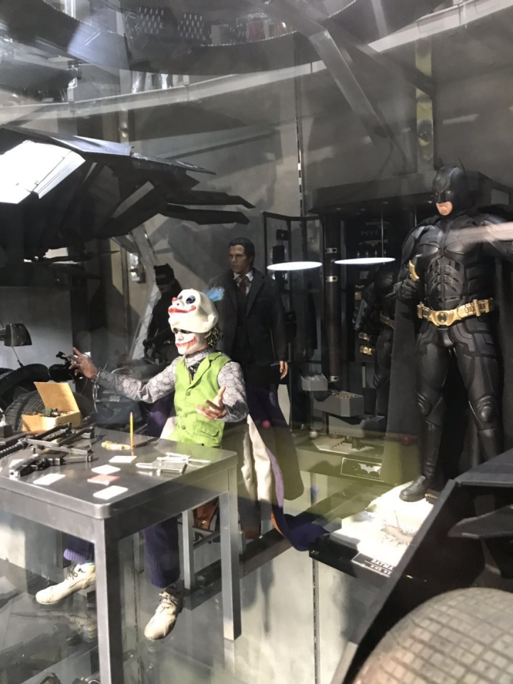 滿屋子的hottoys