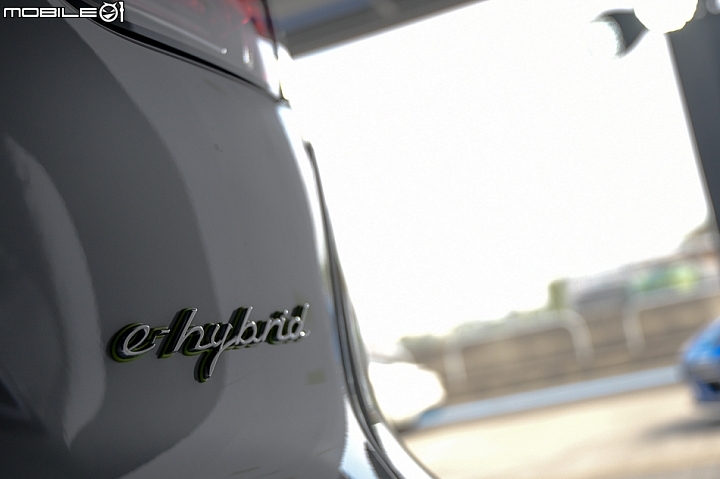 【國內新訊】Porsche油電大爆發,Cayenne E-Hybrid正式發表、同步開始接受純電Taycan訂單