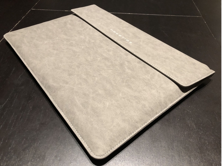 微星 MSI PS42 8RC 開箱 (限定版木箱) Autocad+ Sketch up順暢