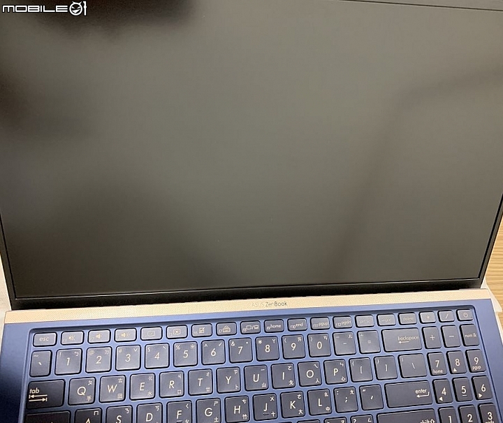 資訊月新機入手 Zenbook UX533FD 皇家藍 快速開箱