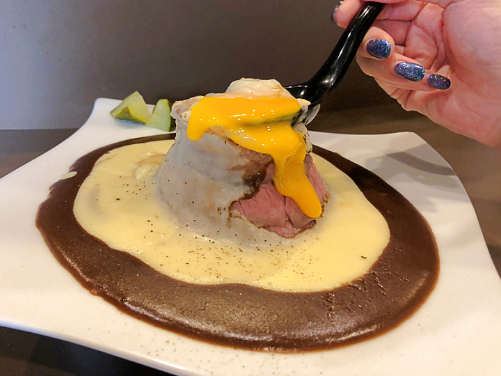 【東京都】保證好吃！包著烤牛肉的絕品咖哩！