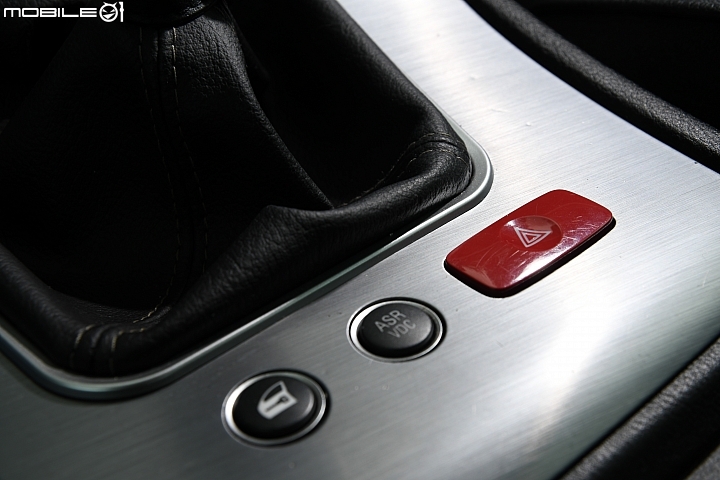 Alfa Romeo 155/156/159/Giulia四代齊聚 一場義無反顧的愛