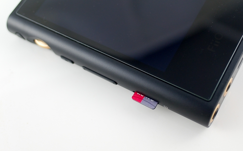【北極熊開箱】隨身聽界的瑞士刀- FiiO M9