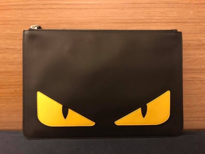 FENDI 怪獸手拿包 簡單開箱