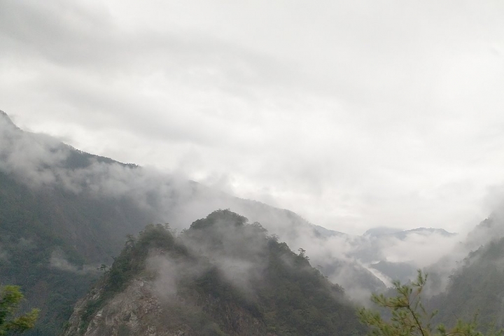 [分享] 中橫客運 865 谷關 - 梨山
