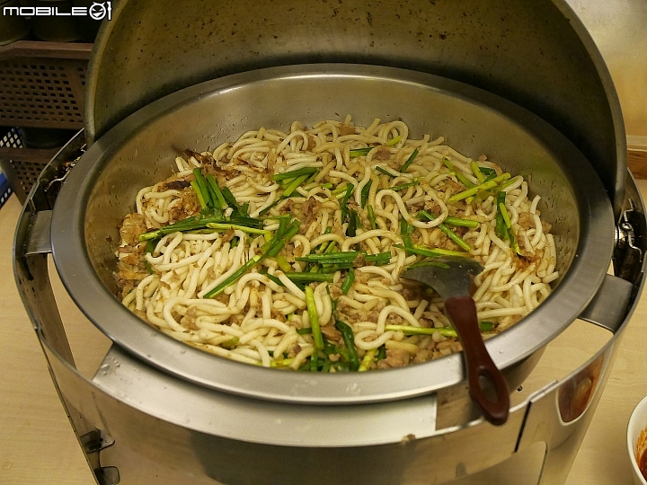[住宿]臺東市 松夏大飯店，附宵夜場和豐盛早餐，交通方便的住宿好選擇