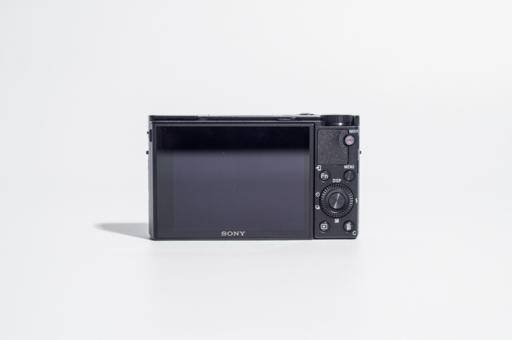 [ 開箱 ] 濃縮視野的菁華 Sony RX100m6
