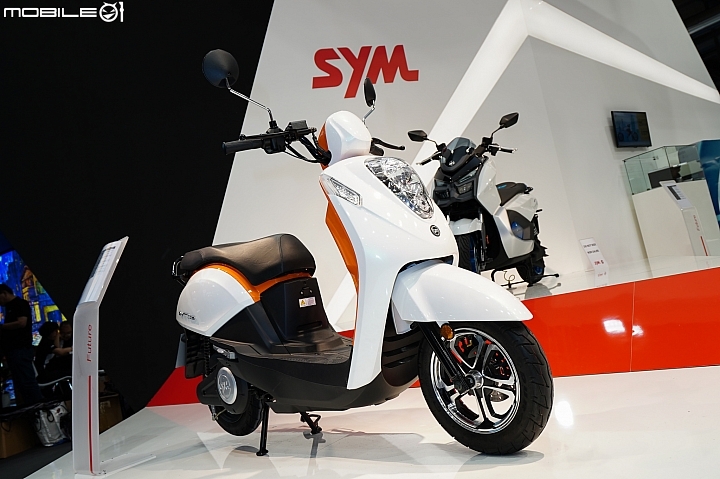 【EICMA2018】MAXSYM TL、HD300 強勢登場！SYM 米蘭車展完整介紹！