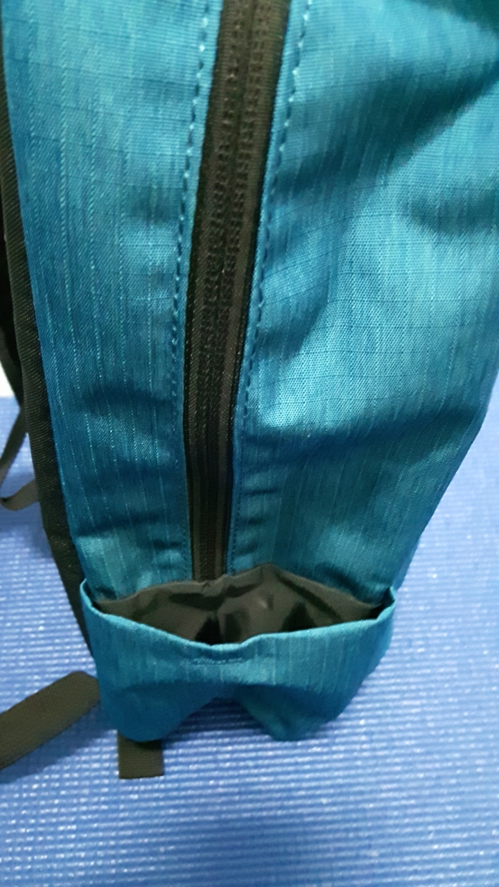小米迷你雙肩包開箱（宿舍不專業開箱）