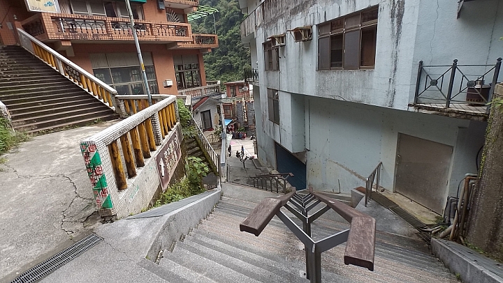 烏來雲仙輕旅遊
