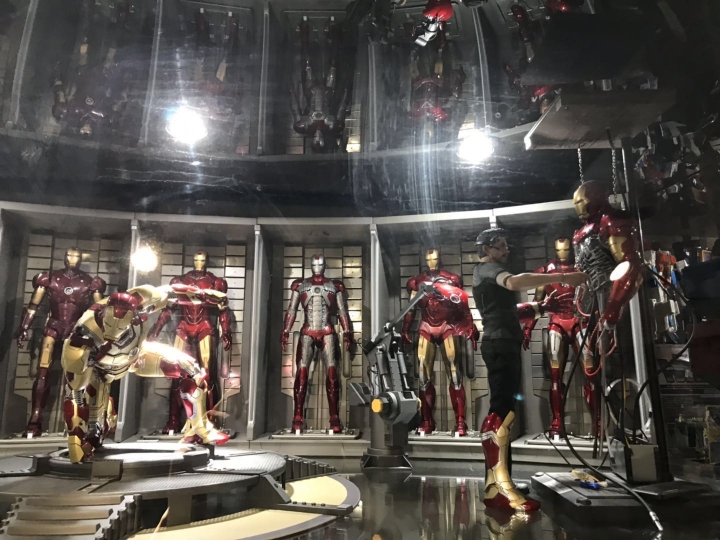 滿屋子的hottoys