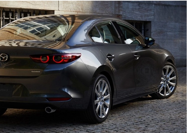 Mazda 3 馬3 有問題的照後鏡 Mobile01